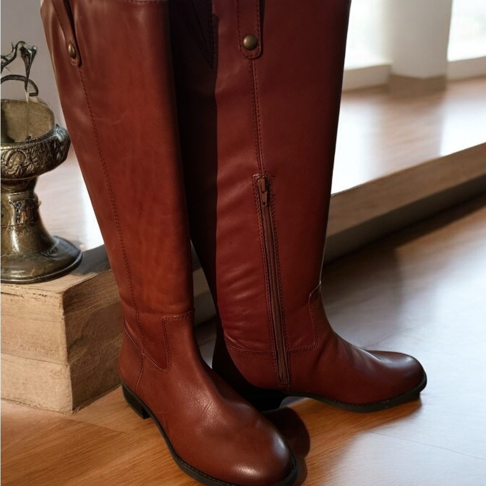 INC International Concepts Fawne Cognac Boots size 5.5 NIB